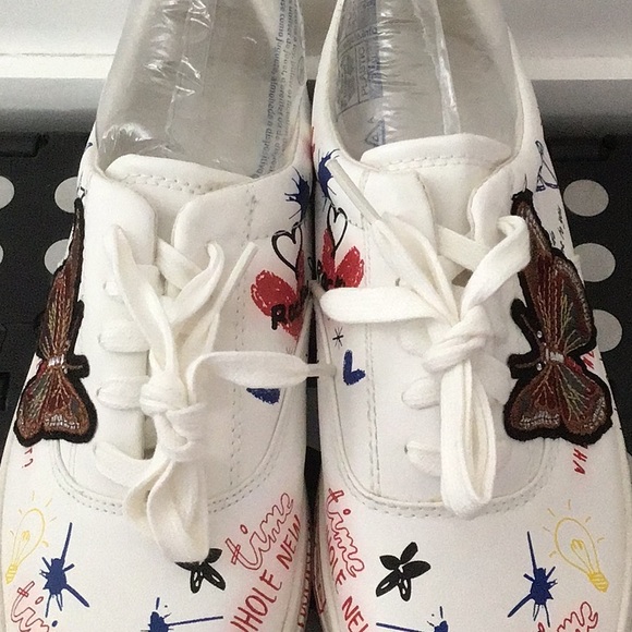 🆕 No Tags ZARA Graffiti Butterfly Lace Up Sneaker - Picture 6 of 12